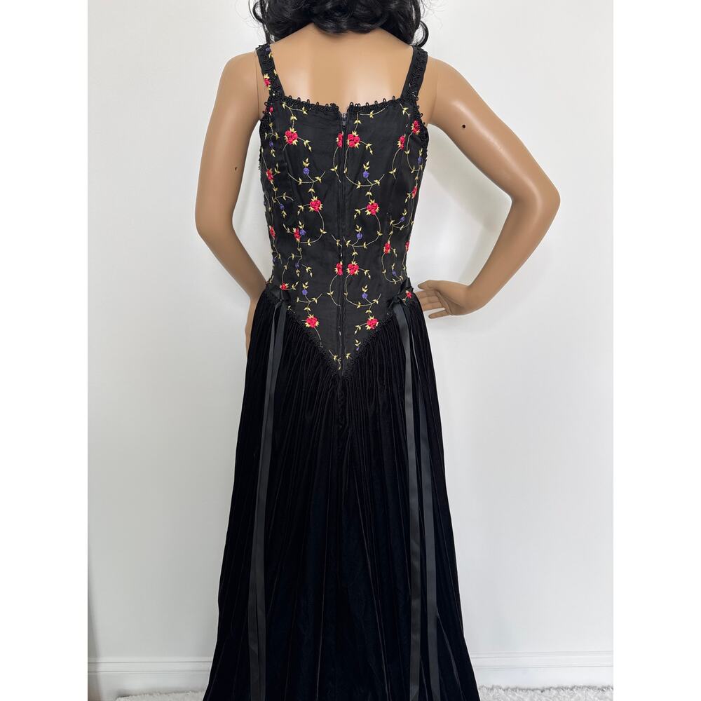 Late 80s Jeannie Nitro Gothic black velvet silk floral embroidered corset gown s - Picture 12 of 16